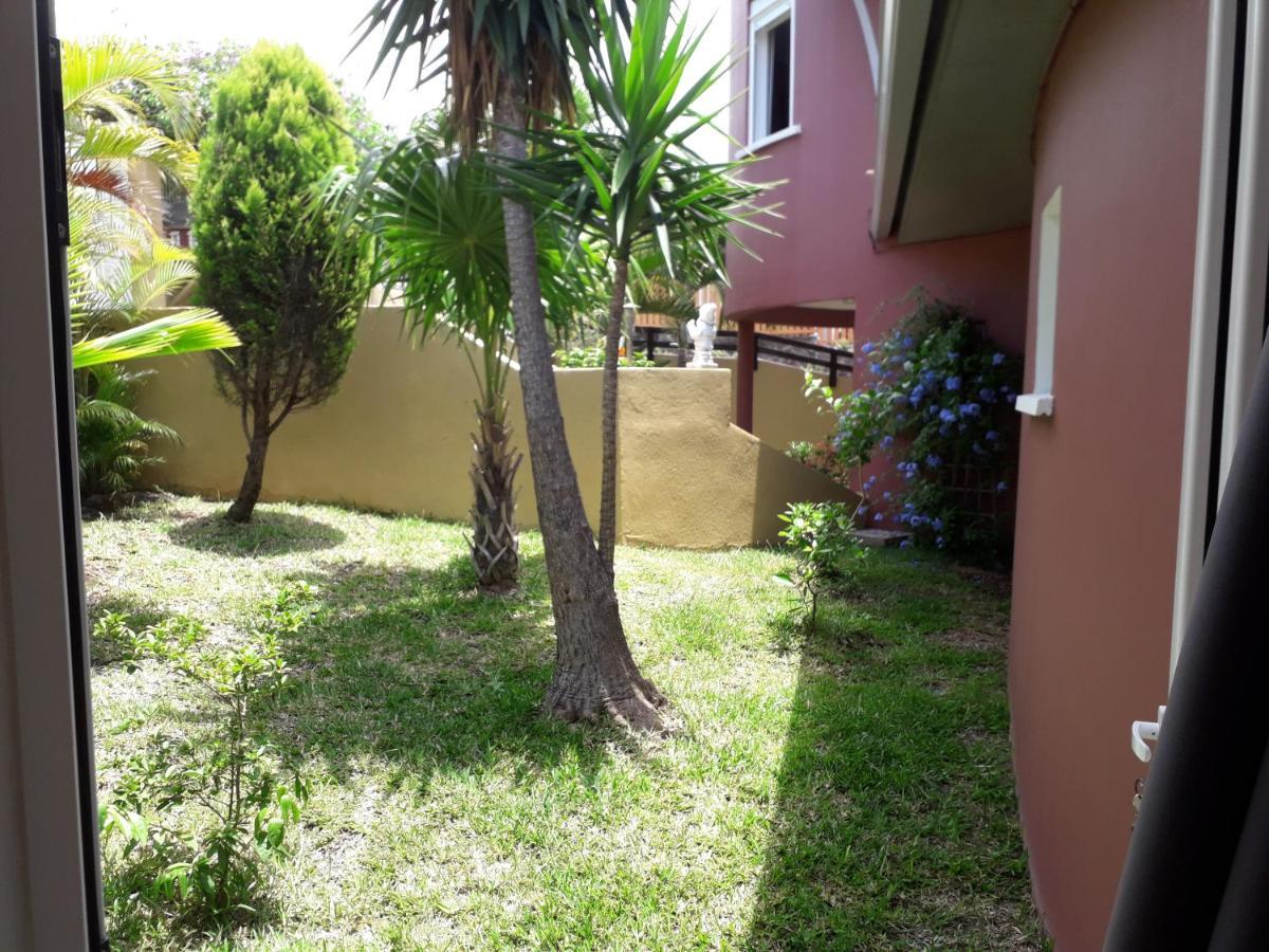 Chez Sonia Et Franck Bed & Breakfast Étang-Salé les Bains Dış mekan fotoğraf